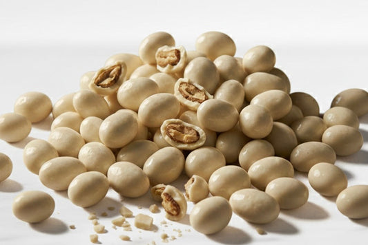 White chocolate almond              اللوز بالشوكولاته البيضاء